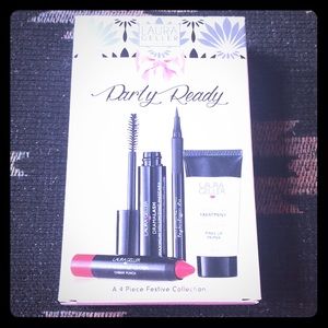 Laura Geller Party Set